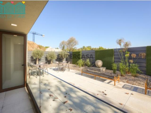 Apartamento T3 Duplex com Lugares de Garagem em Aveiro