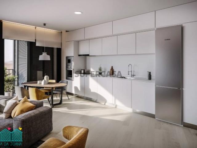 Apartamento T3 Duplex com Lugares de Garagem em Aveiro