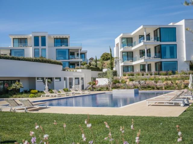 Apartamento T3 duplex com terraço no Monte Rei Golf & Country