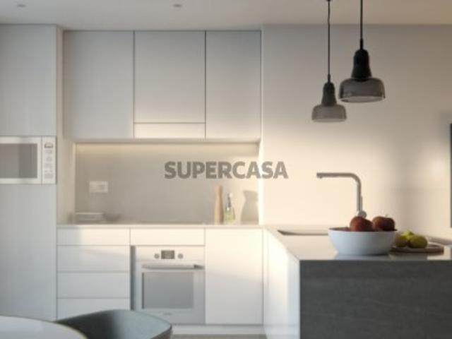 Apartamento T3 Duplex com Terraços Próximo ao Centro de Aveiro