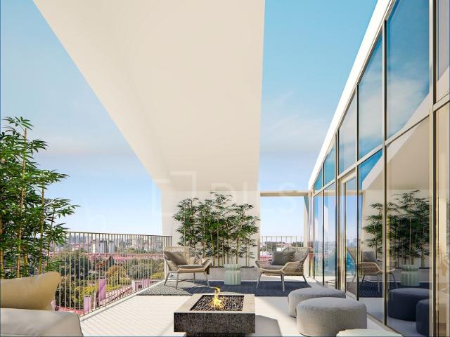 Apartamento T3 duplex com varanda inserido em novo empreendimento em Lisboa