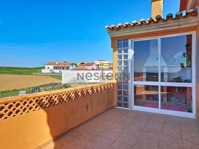 Apartamento T3 Duplex com Vista Mar