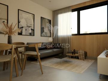 Apartamento T3 duplex com 3 terraços e 2 lugares de garagem no centro de Aveiro