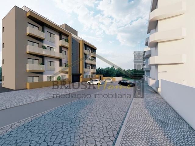Apartamento T3 dúplex em Condeixa