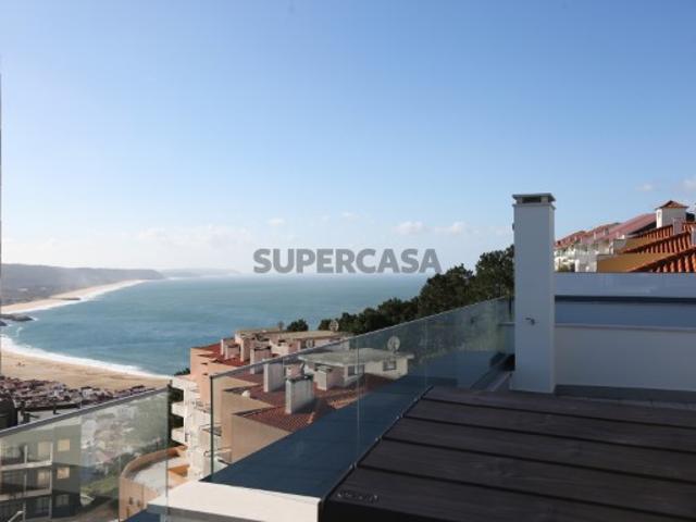 Apartamento T3 Duplex Novo com terraço privado com piscina no Prédio ’Brisa do Atlântico’, no Sítio da Nazaré
