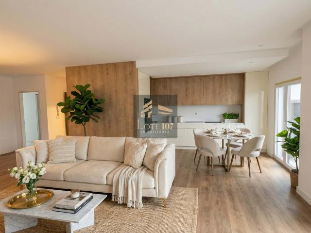 Apartamento T3 Novo em Val Flores