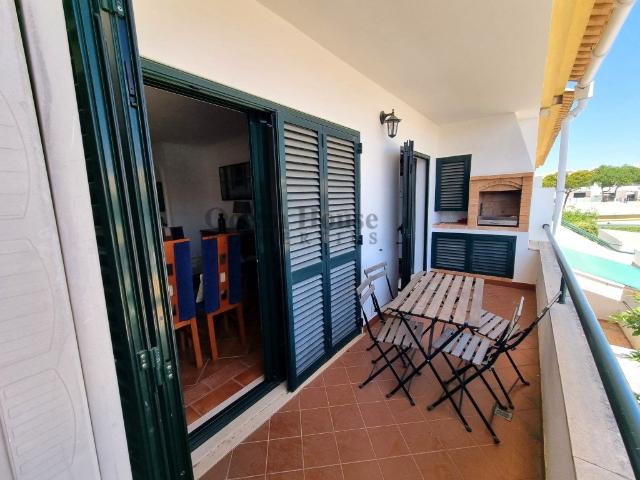 Apartamento T3 duplex no 1º andar de uma moradia Albufeira 103m² Albufeira e Olhos de Água