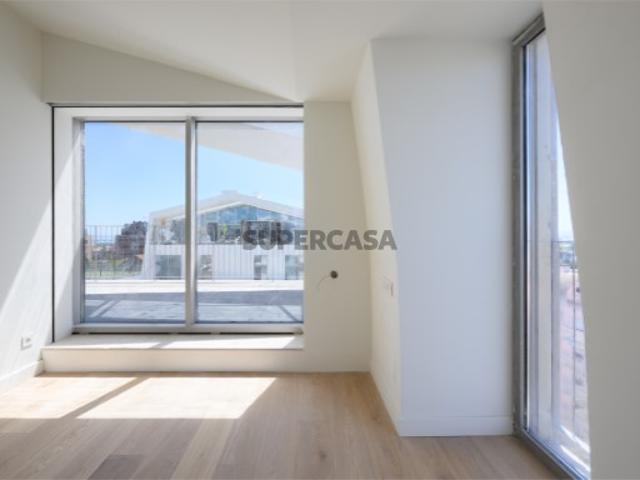 Apartamento T3 Duplex no Empreendimento O’ Living | Olivais, Lisboa