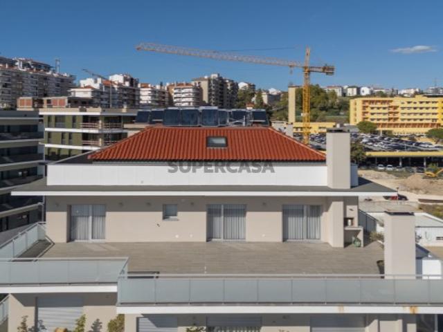 Apartamento T3 DUPLEX Venda em Leiria, Pousos, Barreira e Cortes,Leiria