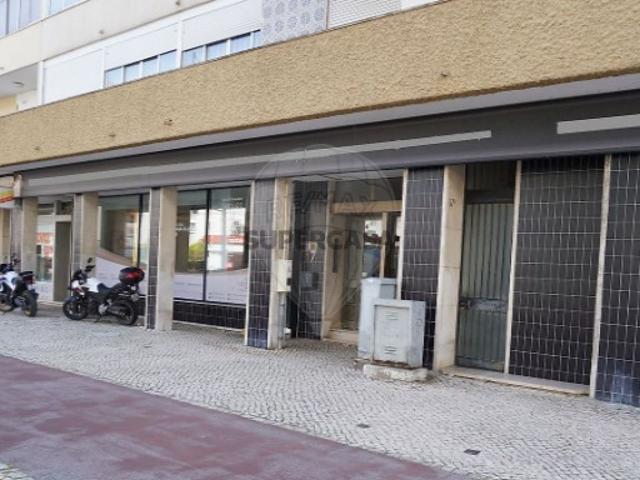 Apartamento T3 em União das Freguesias de Setúbal