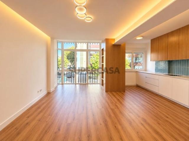 Apartamento T3 em União das Freguesias de Setúbal