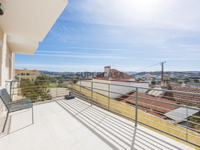 Apartamento T3 em União Freguesias Santa Maria, São Pedro e Matacães