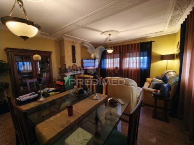 Apartamento T3 em Santo António