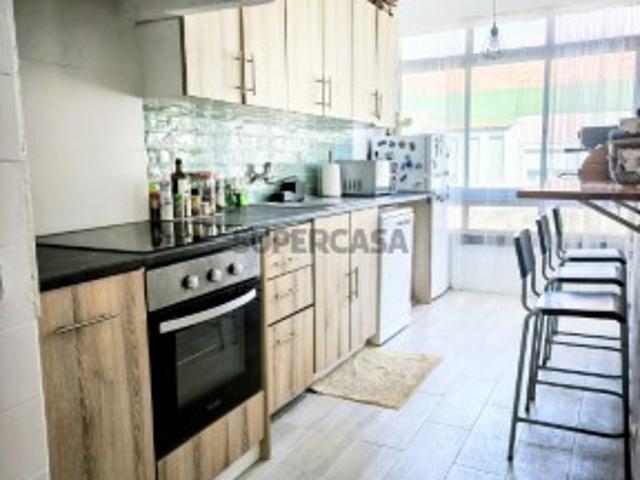 Apartamento T3 em Venteira
