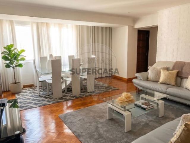 Apartamento T3 em Venteira