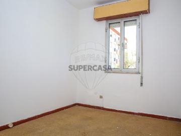 Apartamento T3 em Vialonga
