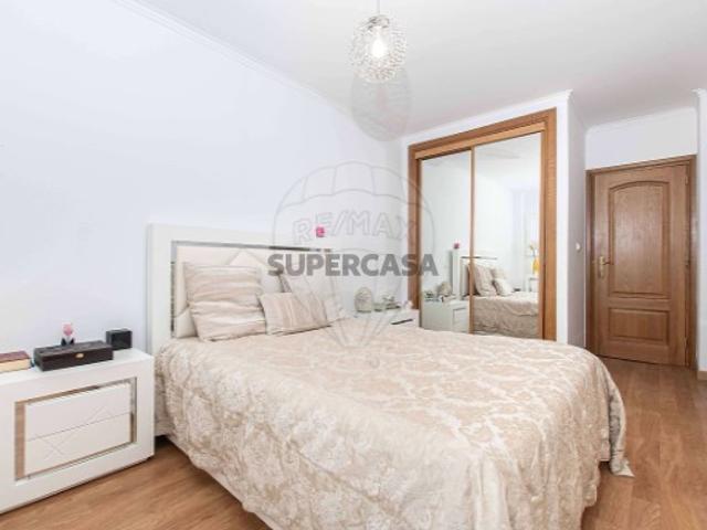 Apartamento T3 em Vialonga