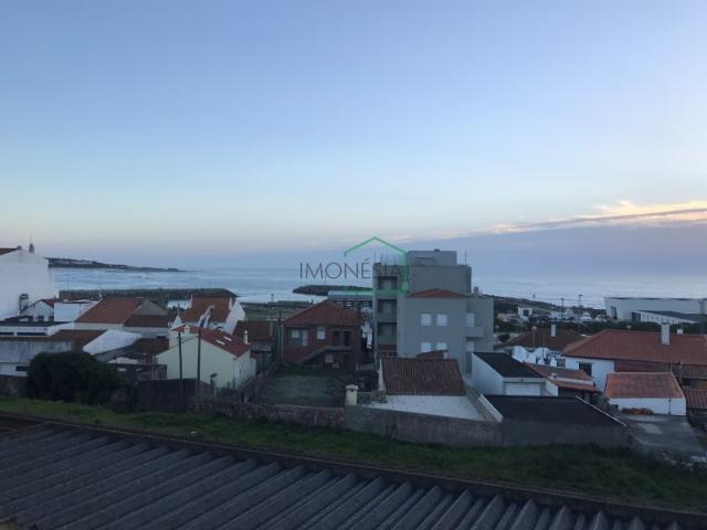 Apartamento T3 em Vila Praia de Âncora para arrendar