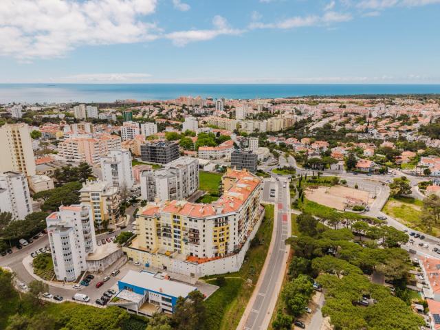 Apartamento T3 em zona residencial central de Cascais | CUF Cascais