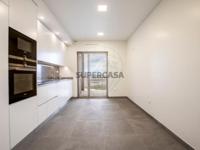 Apartamento T3 em A dos Cunhados