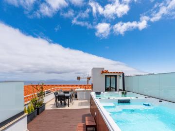 Apartamento T3 em Água de Pena com 2 Lugares de Estacionamen. 103m² Água De Pena