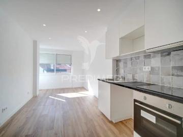 Apartamento T3 em Agualva Cacém