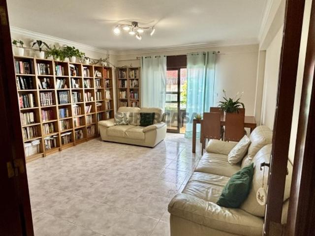 Apartamento T3 em Agualva e Mira Sintra