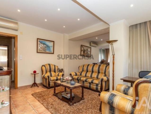 Apartamento T3 em Almada, Cova da Piedade, Pragal e Cacilhas de 110,00 m²