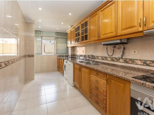 Apartamento T3 em Almada, Cova da Piedade, Pragal e Cacilhas de 95,88 m²