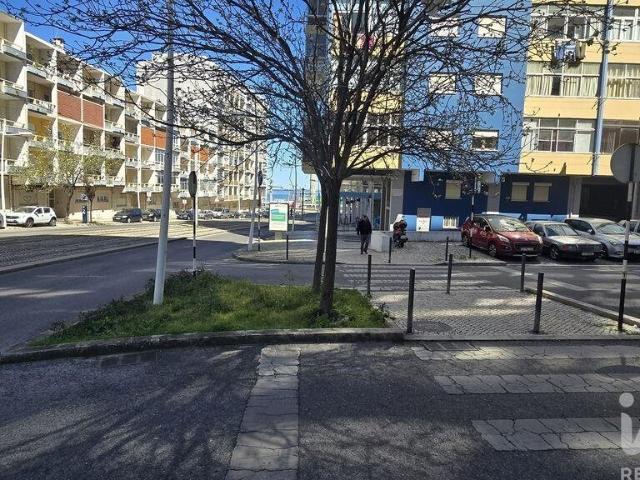 Apartamento T3 em Almada, Cova da Piedade, Pragal e Cacilhas. 110m² Almada, Cova da Piedade, Pragal e Cacilhas