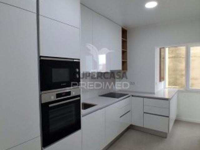 Apartamento T3 em Almada, Cova da Piedade, Pragal e Cacilhas