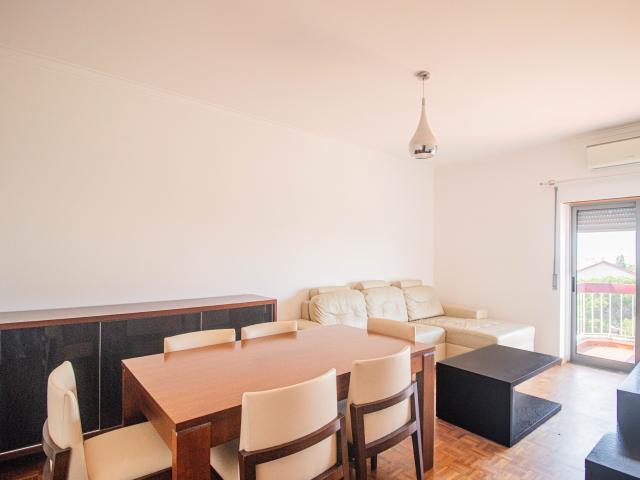 Apartamento T3 em Alapraia