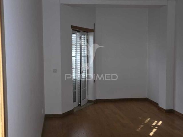 Apartamento T3 em Alcobaça para arrendar