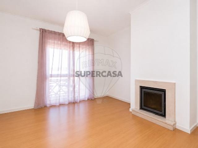 Apartamento T3 em Alenquer Santo Estêvão e Triana