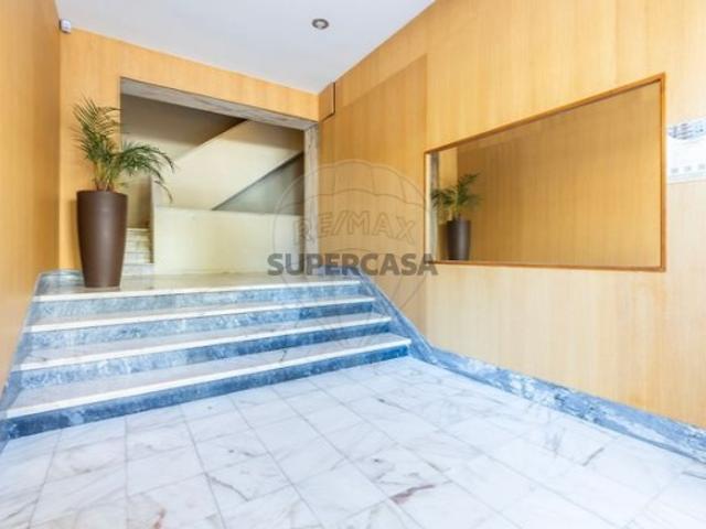 Apartamento T3 em Alfragide