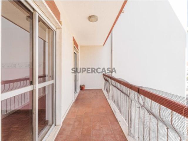 Apartamento T3 em Algueirão Mem Martins