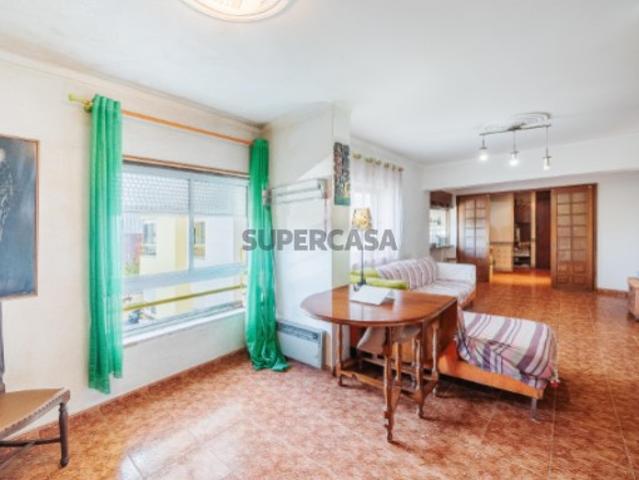Apartamento T3 em Algueirão Mem Martins