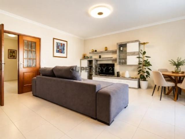 Apartamento T3 em Algueirão Mem Martins, Sintra