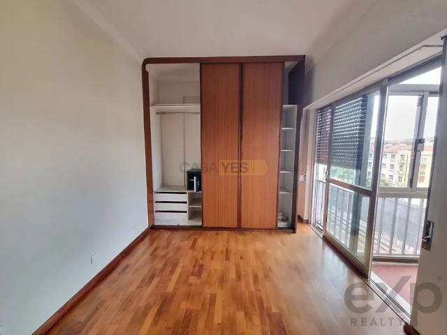 Apartamento T3 em Alvalade