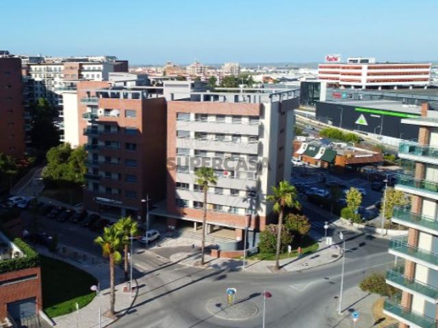 Apartamento T3 em Alverca do Ribatejo e Sobralinho