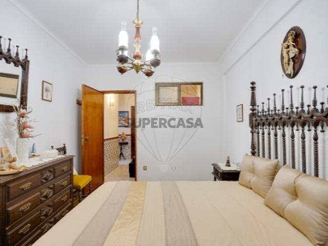 Apartamento T3 em Alverca do Ribatejo e Sobralinho