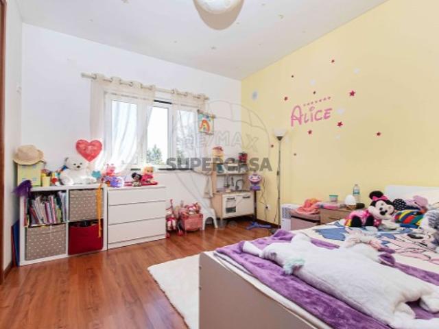 Apartamento T3 em Alverca do Ribatejo e Sobralinho
