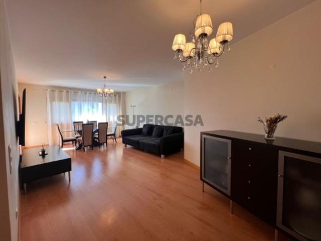 Apartamento T3 em Alverca do Ribatejo e Sobralinho