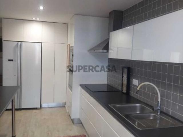 Apartamento T3 em Alverca do Ribatejo e Sobralinho