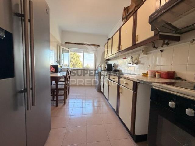 Apartamento T3 em Amora