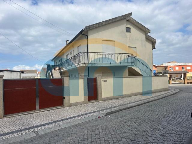 Apartamento T3 em Apúlia
