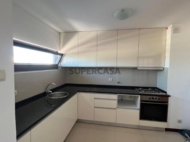 Apartamento T3 em Arcozelo