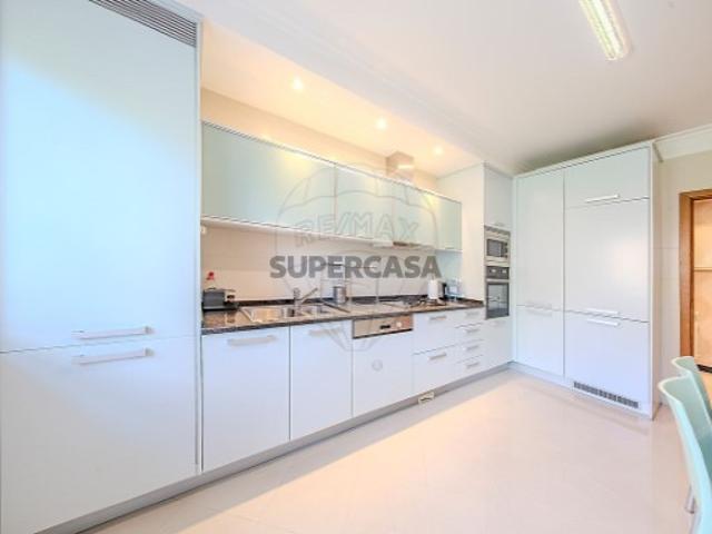 Apartamento T3 em Areeiro