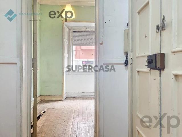 Apartamento T3 em Areeiro