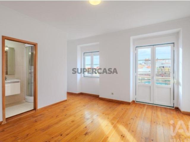 Apartamento T3 em Arroios de 111 m²